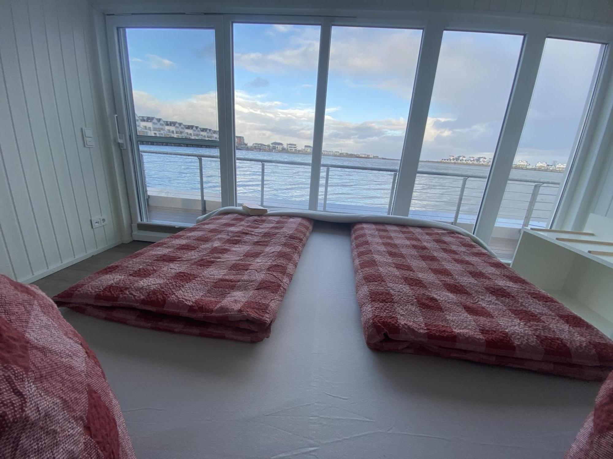 Schwimmendes Ferienhaus Antares One By Seeblick Ferien Oro, Rundum Wasser, Sauna Olpenitz Esterno foto