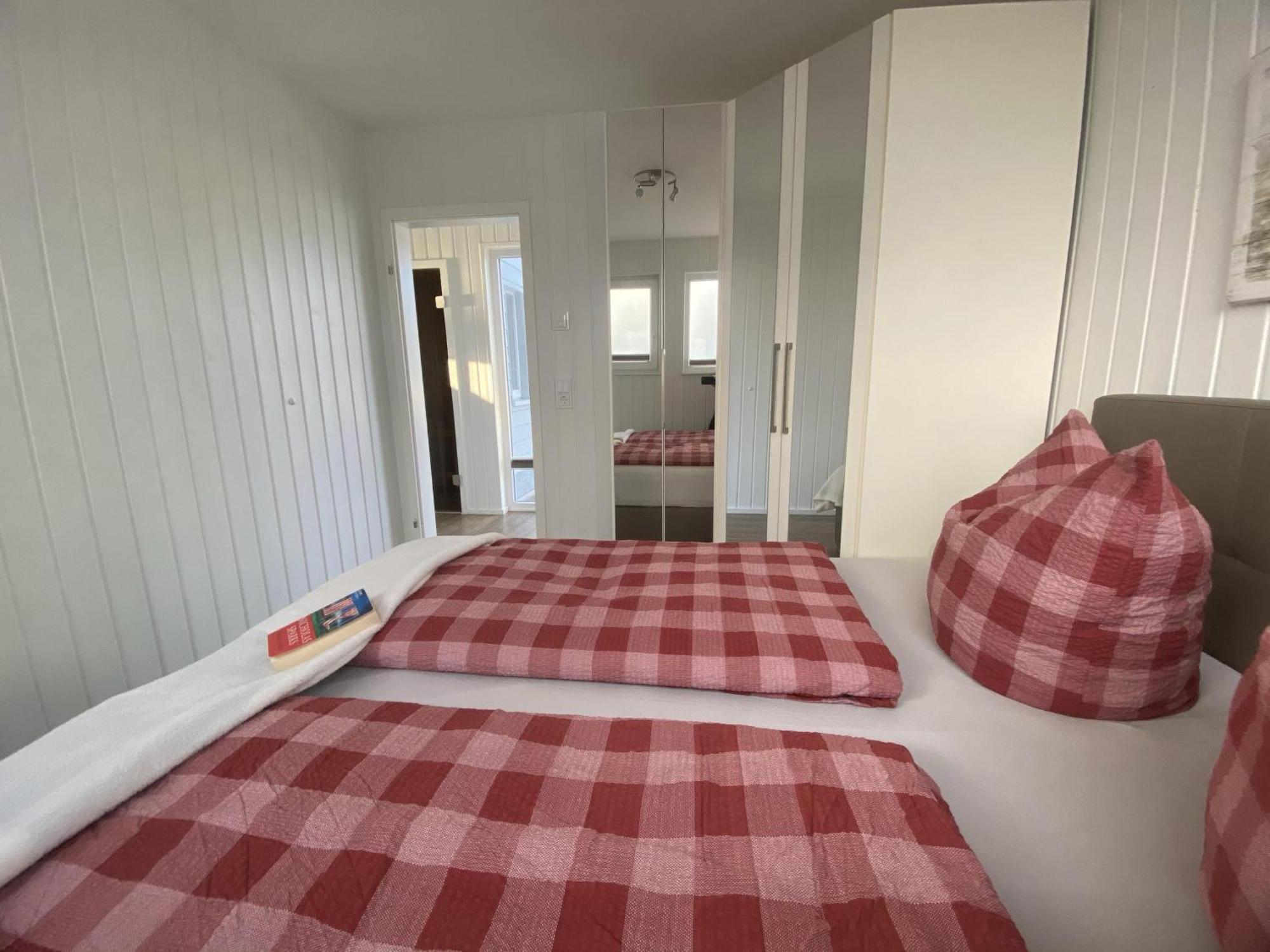 Schwimmendes Ferienhaus Antares One By Seeblick Ferien Oro, Rundum Wasser, Sauna Olpenitz Esterno foto